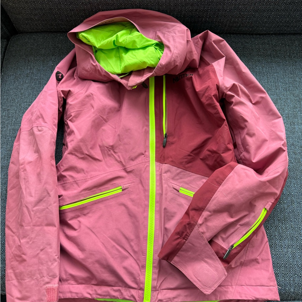Marmot Light Ray jacket size SM rose/claret